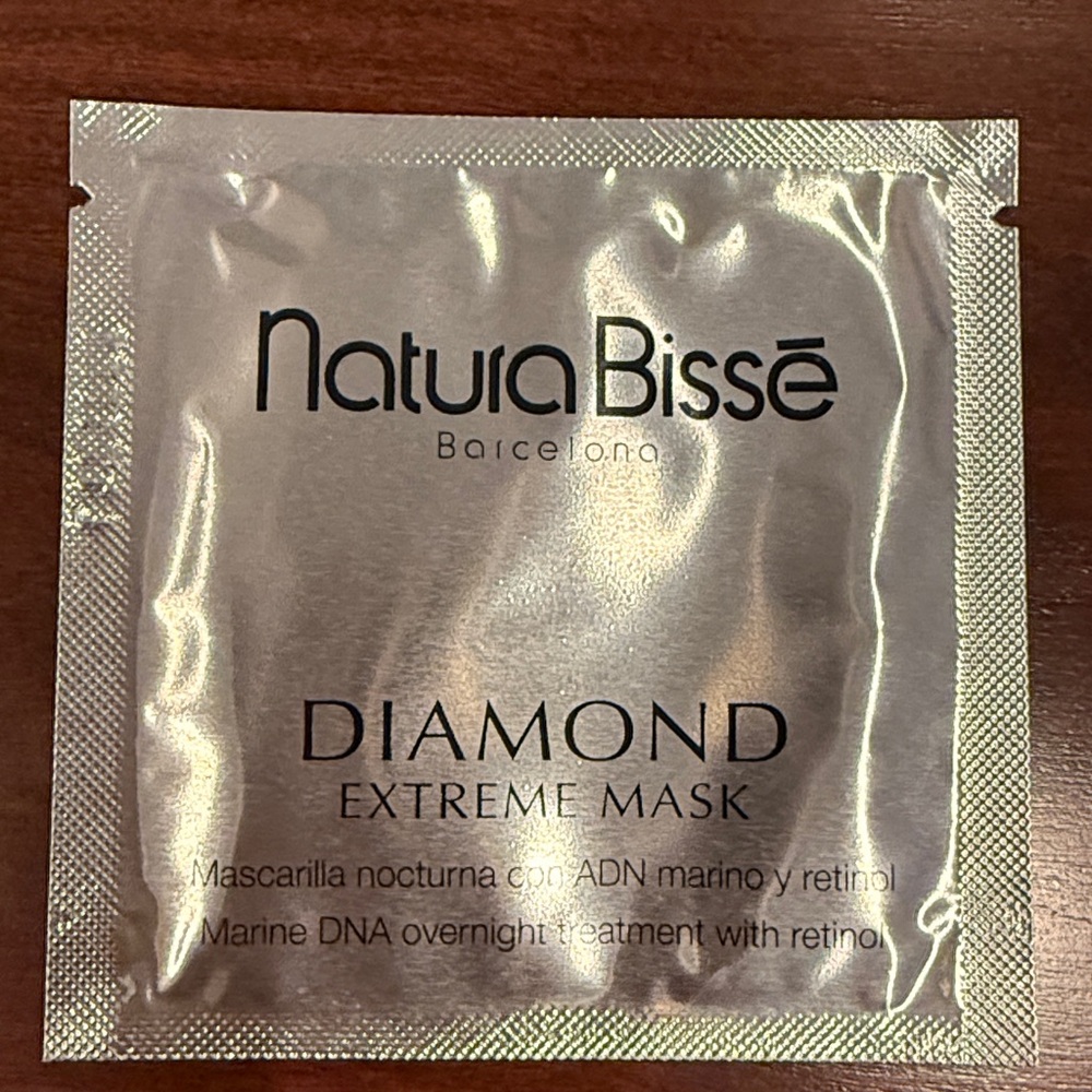 Natura Bisse Diamond EXTREME and Diamond EXTREME MASK - Picture 2 of 5